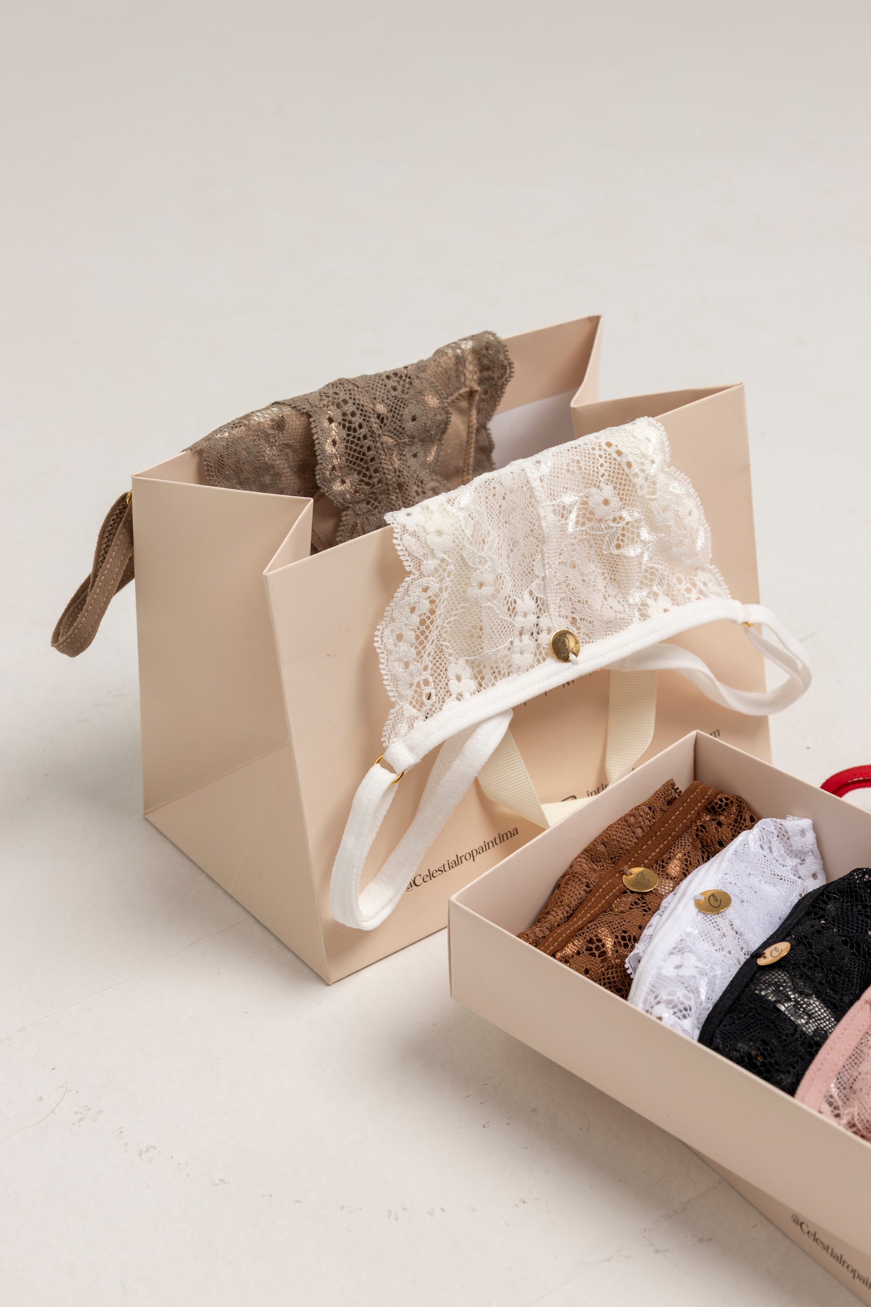 Basic lace pantyhose pack x 7